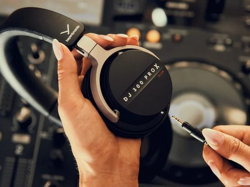 DJ300PROX CLUB Lifestyle6
