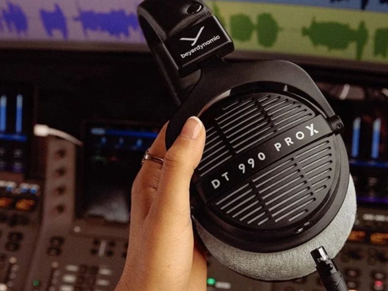 DJ990ProX Lifestyle5